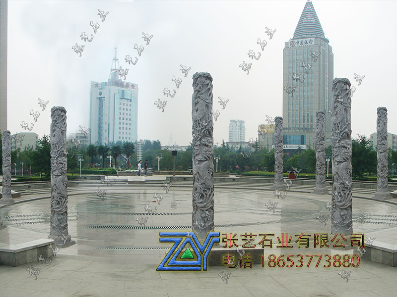廣場(chǎng)青石滾龍柱 